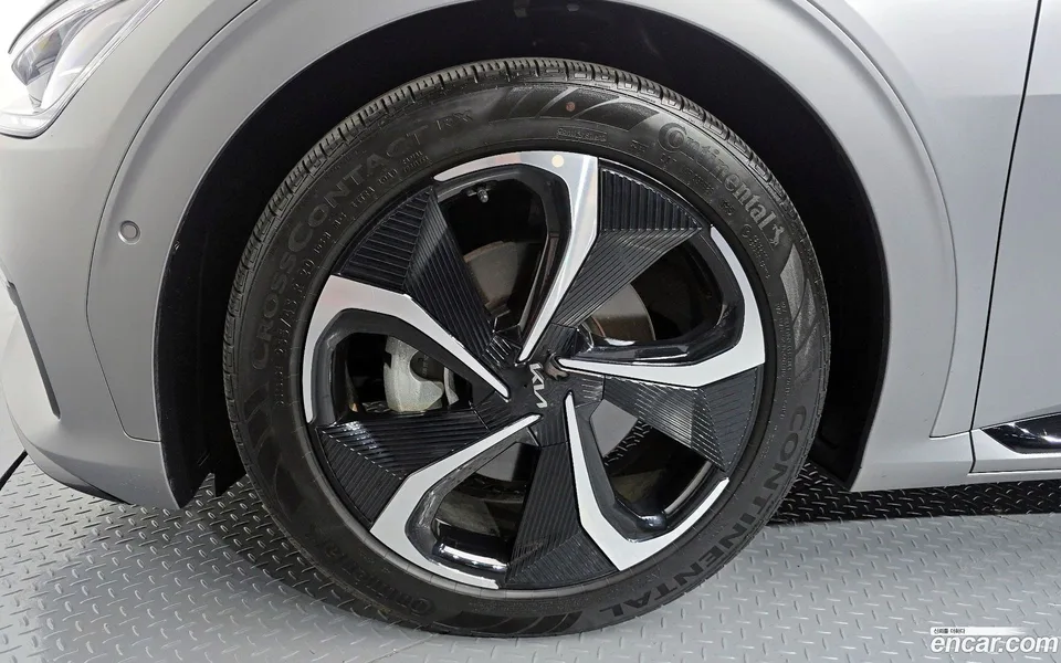 Kia EV6 4WD 2023 — миниатюра 5