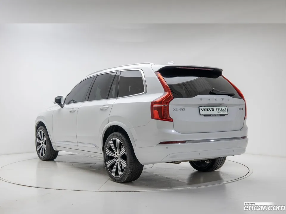 Volvo XC90 B6 2025 — миниатюра 2