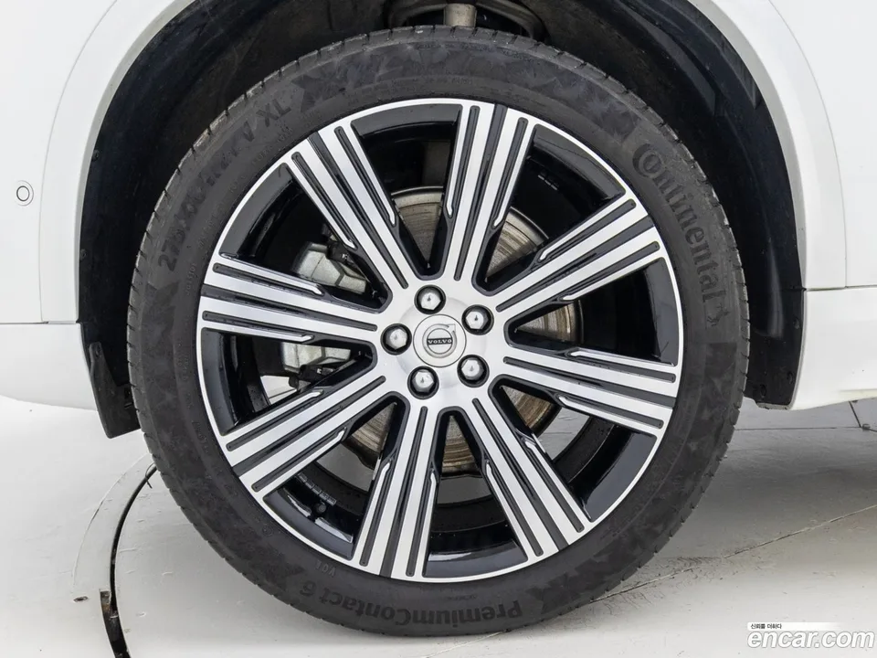 Volvo XC90 B6 2025 — миниатюра 5
