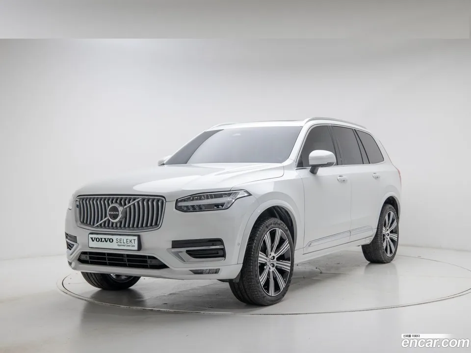Volvo XC90 B6 2025 — фото 1, купить с доставкой в Москву