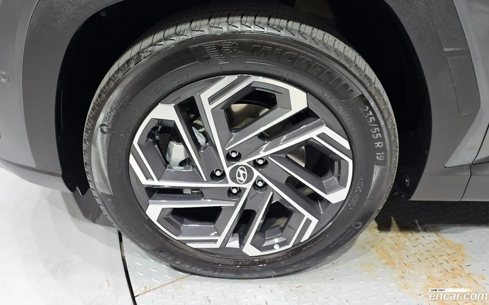 Hyundai Tucson NX4 1.6 2WD 2025 — миниатюра 5