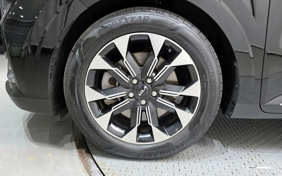 Kia Carnival 7 2023 — миниатюра 5