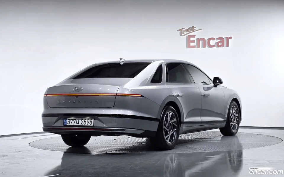 Hyundai Grandeur 2.5 2WD 2023 — миниатюра 2