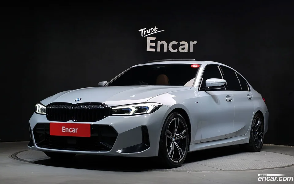 BMW 3 Series 320i M 2023 — фото 1, купить с доставкой в Москву
