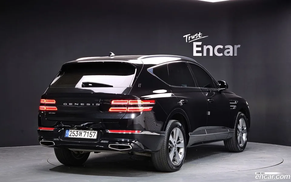 Genesis GV80 2.5T 2WD 2023 — миниатюра 2