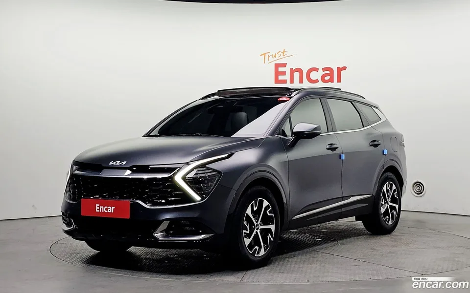 Kia Sportage Hybrid 2WD 2022 — фото 1, купить с доставкой в Москву