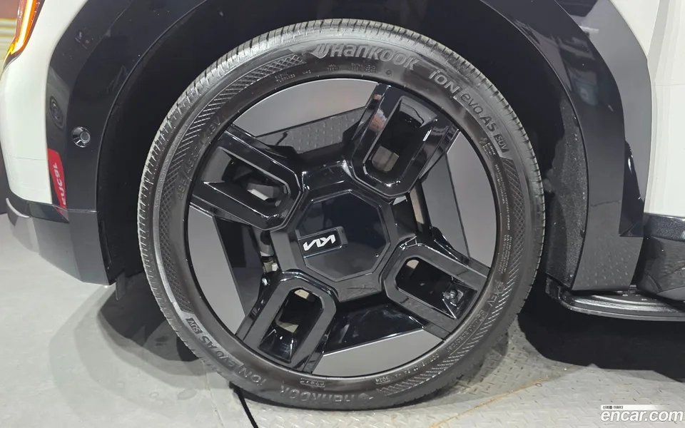 Kia EV9 4WD 2023 — миниатюра 5