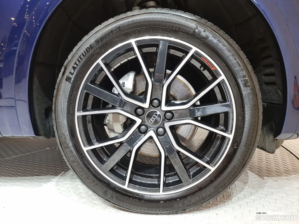 Audi Q5 45 TFSI 2024 — миниатюра 5