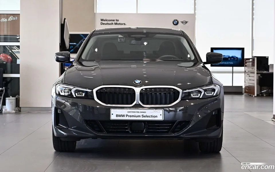 BMW 3 Series 320i 2025 — миниатюра 2
