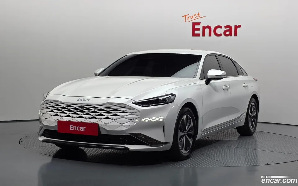 Kia K8 Hybrid 2022 — фото 1, купить с доставкой в Москву