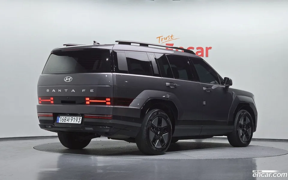 Hyundai Santa Fe HEV 1.6 2WD 2023 — миниатюра 2