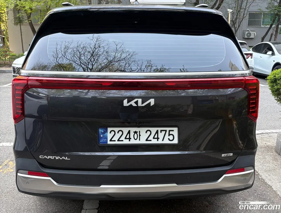 Kia Carnival HEV 9 2024 — миниатюра 4