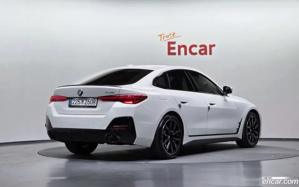 BMW 4 Series 420i M 2025 — миниатюра 2