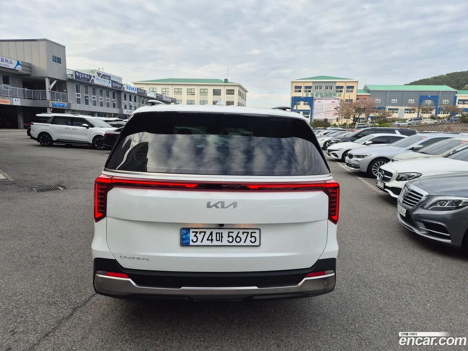Kia Carnival 9 2025 — миниатюра 4