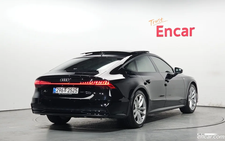 Audi A7 (4K) 55 TFSI e 2025 — миниатюра 2