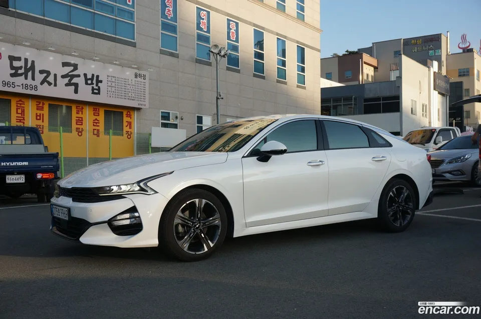 Kia K5 1.6 2023 — миниатюра 2