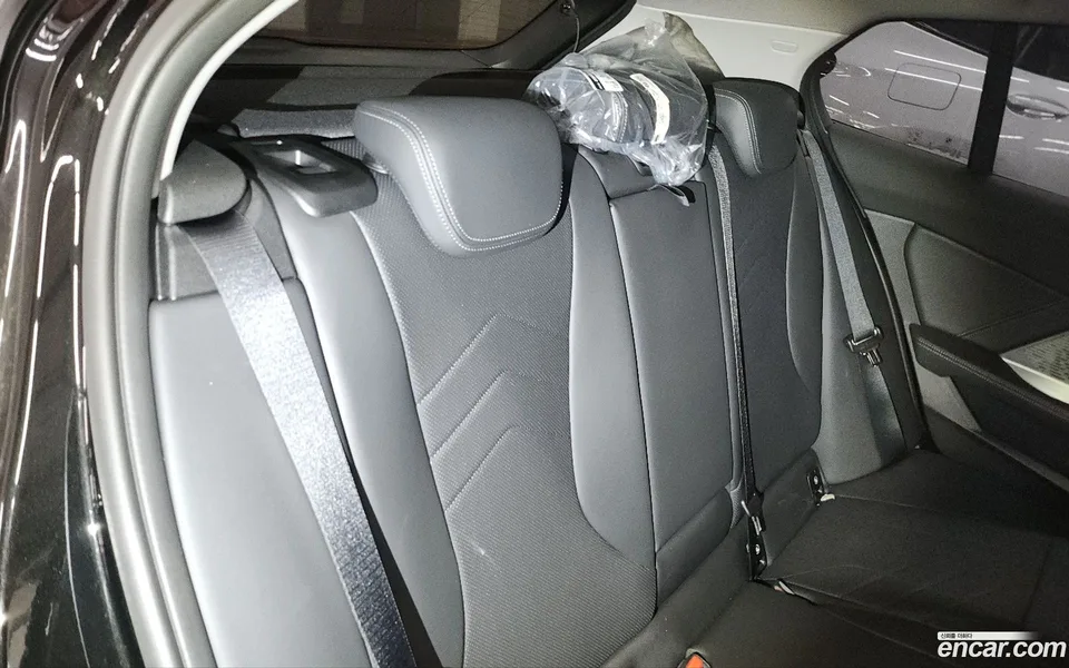 BMW 1 Series 120 2025 — миниатюра 3