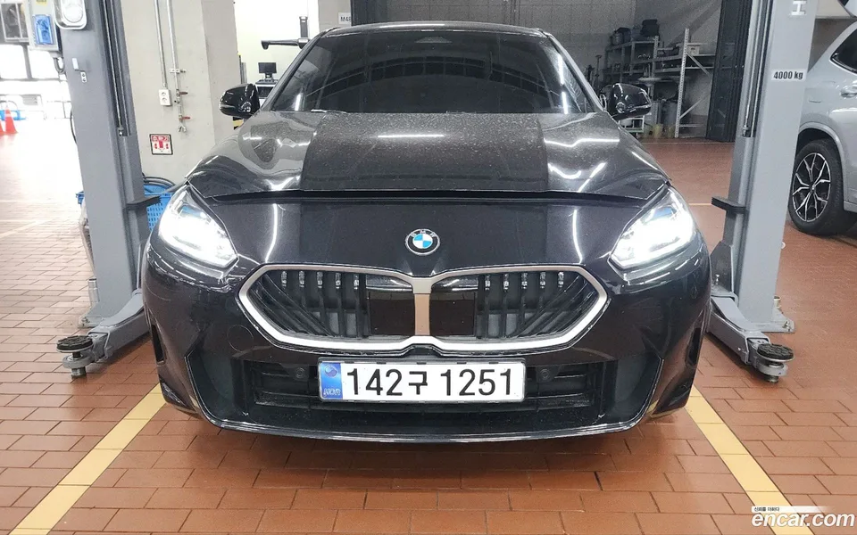 BMW 1 Series 120 2025 — фото 1, купить с доставкой в Москву