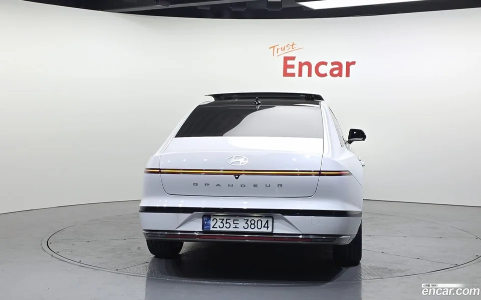 Hyundai Grandeur Hybrid 2023 — миниатюра 4
