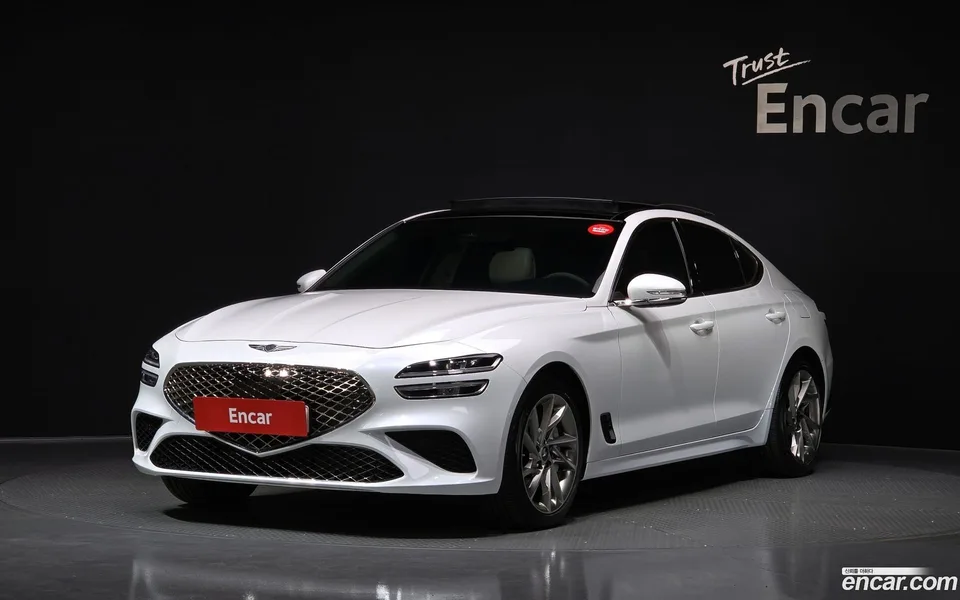 Genesis G70 2.5T 2WD 2024 — фото 1, купить с доставкой в Москву