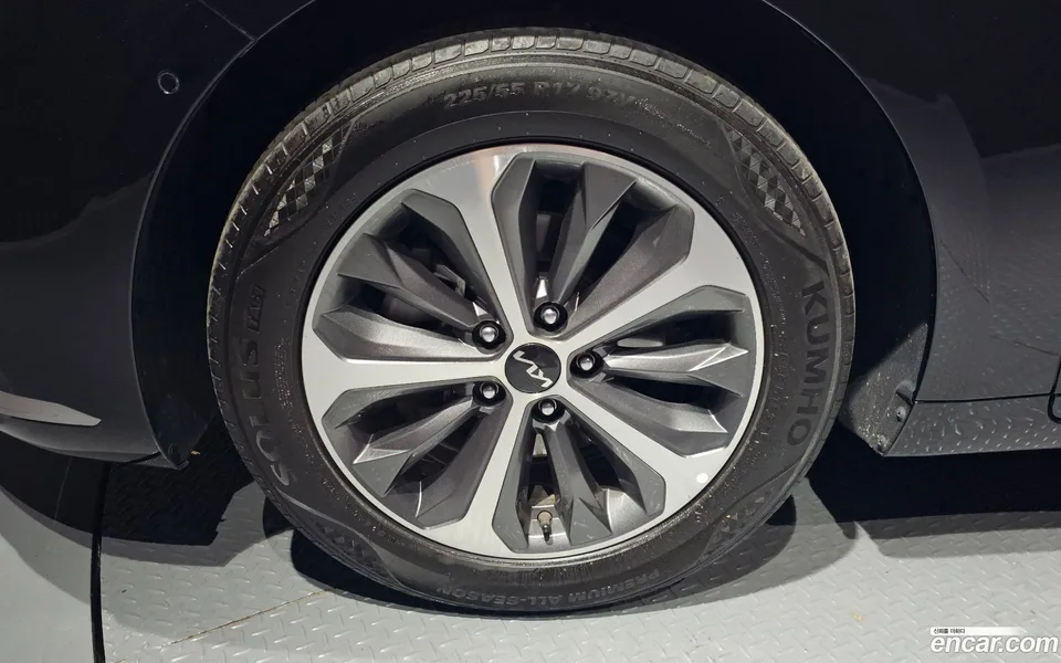 Kia K8 Hybrid 2024 — миниатюра 5