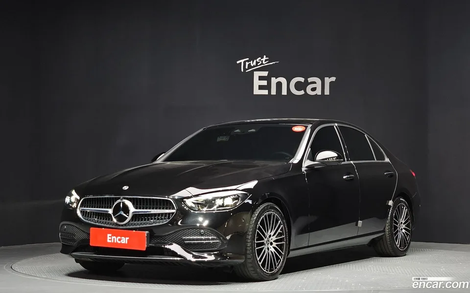 Mercedes-Benz C-Class C300 4MATIC 2024 — фото 1, купить с доставкой в Москву