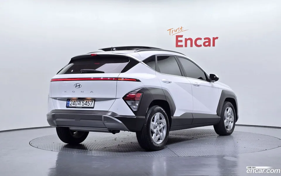 Hyundai Kona 1.6 2WD 2023 — миниатюра 2