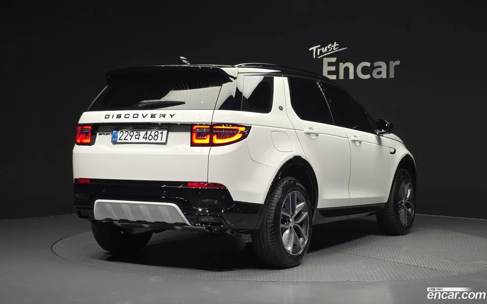 Land Rover Discovery Sport P250 SE 2025 — миниатюра 2