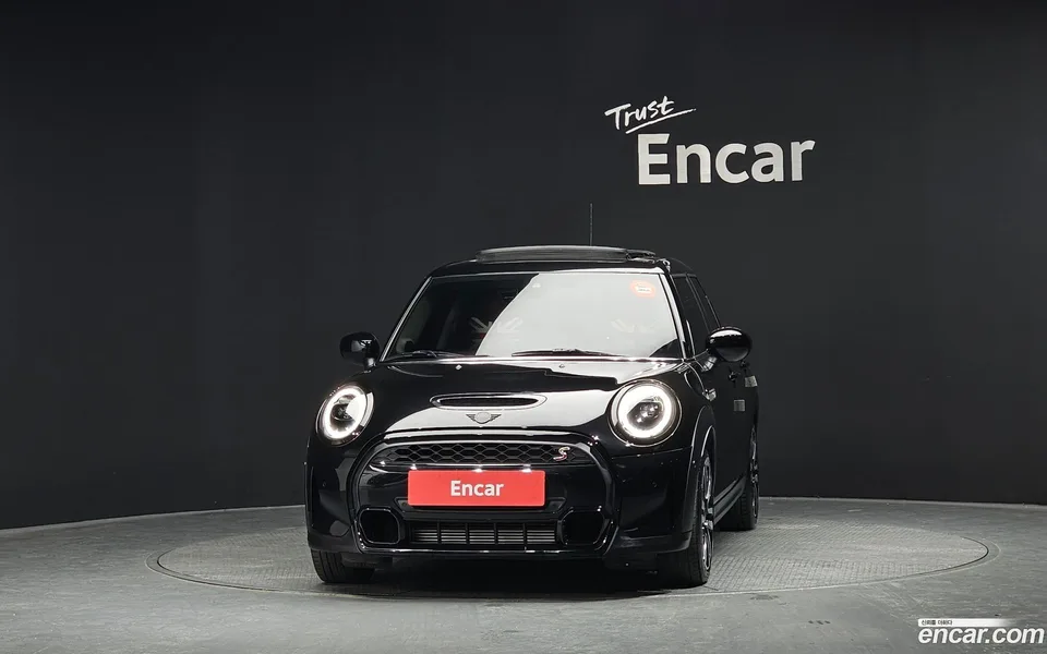 MINI Cooper S 5 2024 — миниатюра 3