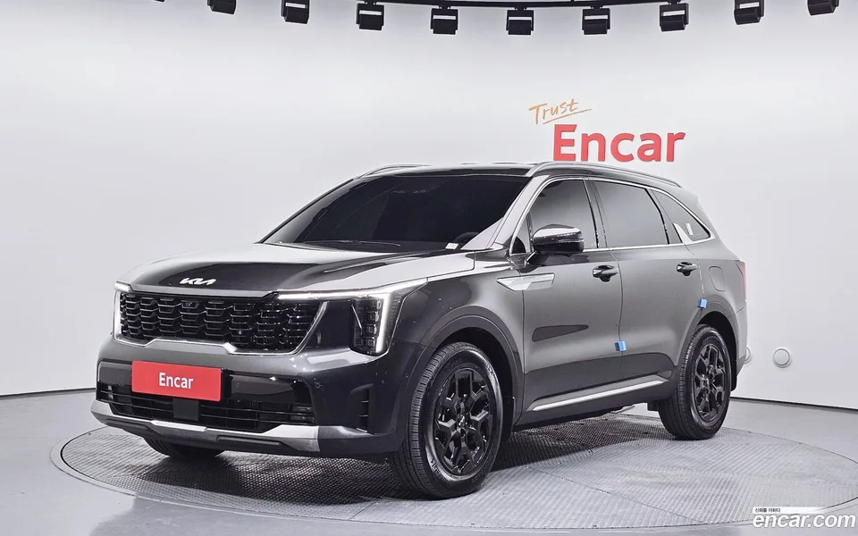 Kia Sorento HEV 1.6 2WD 2023 — фото 1, купить с доставкой в Москву