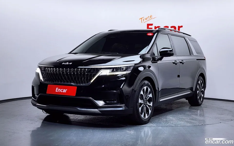Kia Carnival 9 2022 — фото 1, купить с доставкой в Москву