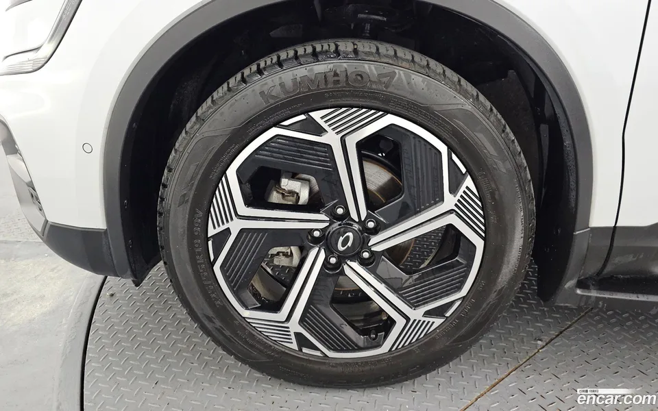 Renault Samsung QM6 2.0 LPe 2WD 2023 — миниатюра 5