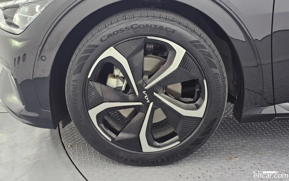 Kia EV6 4WD 2023 — миниатюра 5