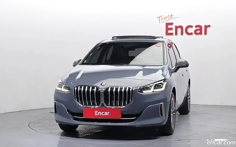 BMW 2 Series Active Tourer 220i 2025 — миниатюра 3