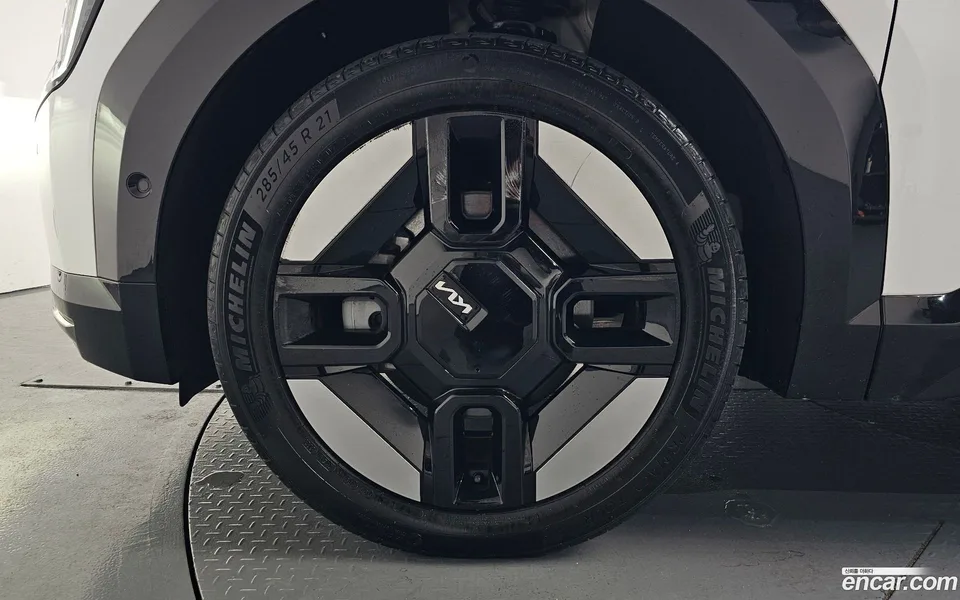 Kia EV9 4WD 2023 — миниатюра 5