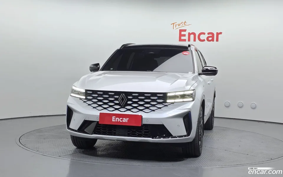 Renault Samsung Grand Koleos 1.5 E-TECH 2WD 2024 — миниатюра 3