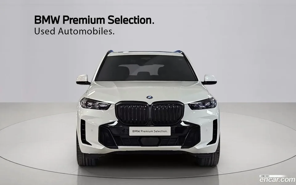 BMW X5 xDrive 50e M 2024 — миниатюра 3