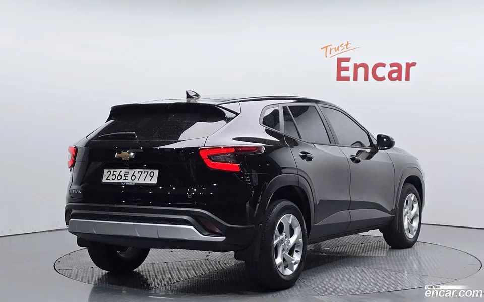 Chevrolet Trax Crossover 1.2 LT 2024 — миниатюра 2