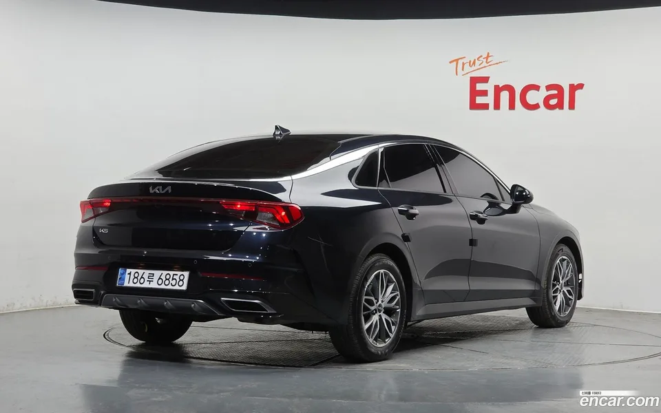 Kia K5 2.0 2023 — миниатюра 2