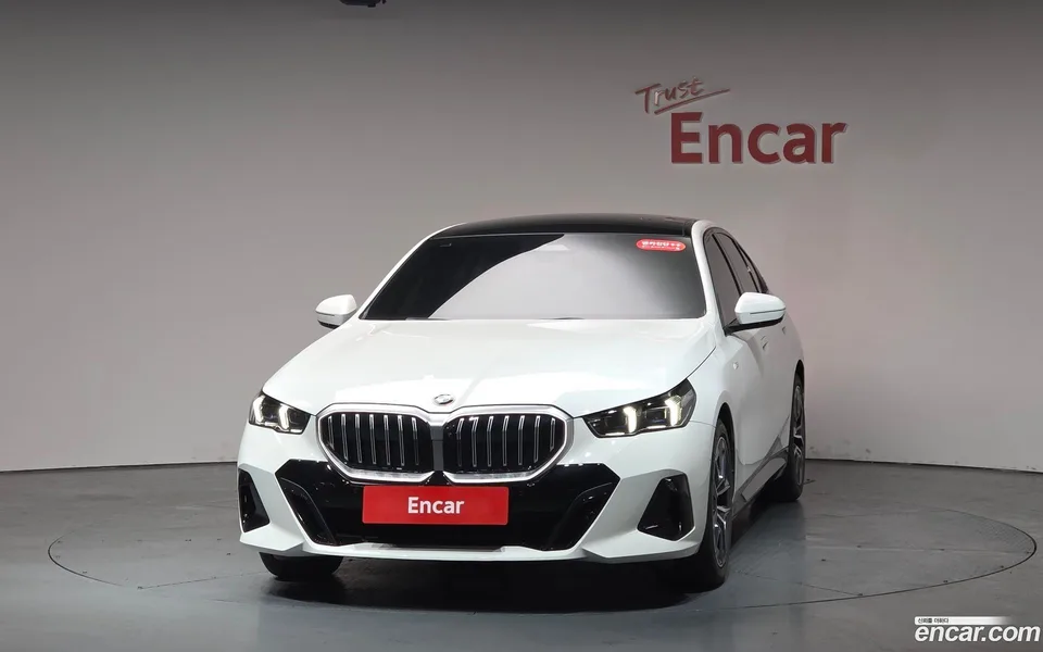 BMW 5 Series 520i M 2025 — миниатюра 3