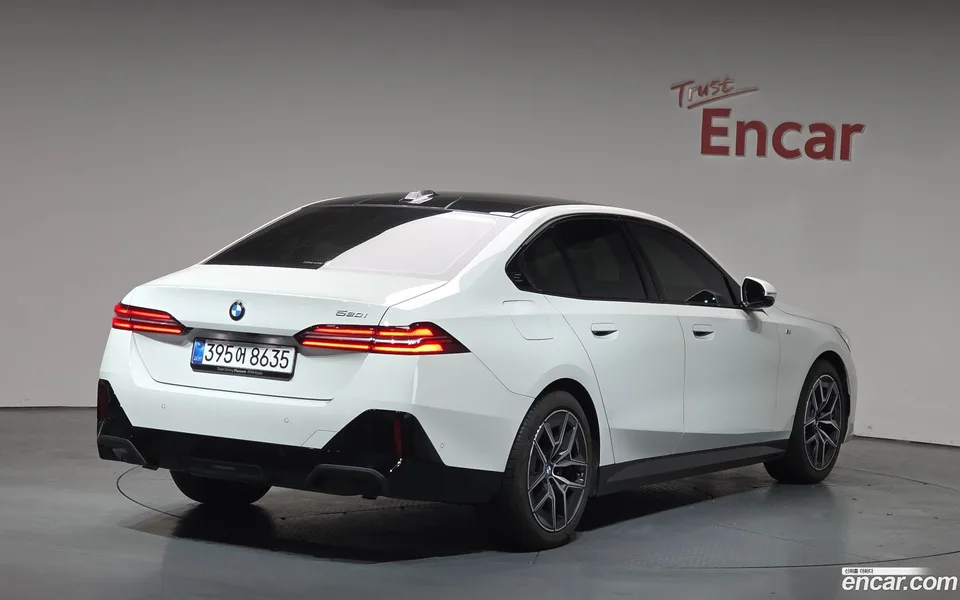 BMW 5 Series 520i M 2025 — миниатюра 2