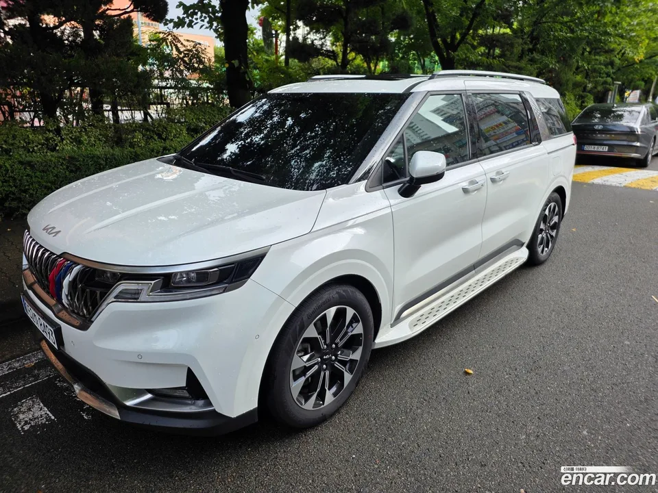 Kia Carnival 9 2023 — миниатюра 2