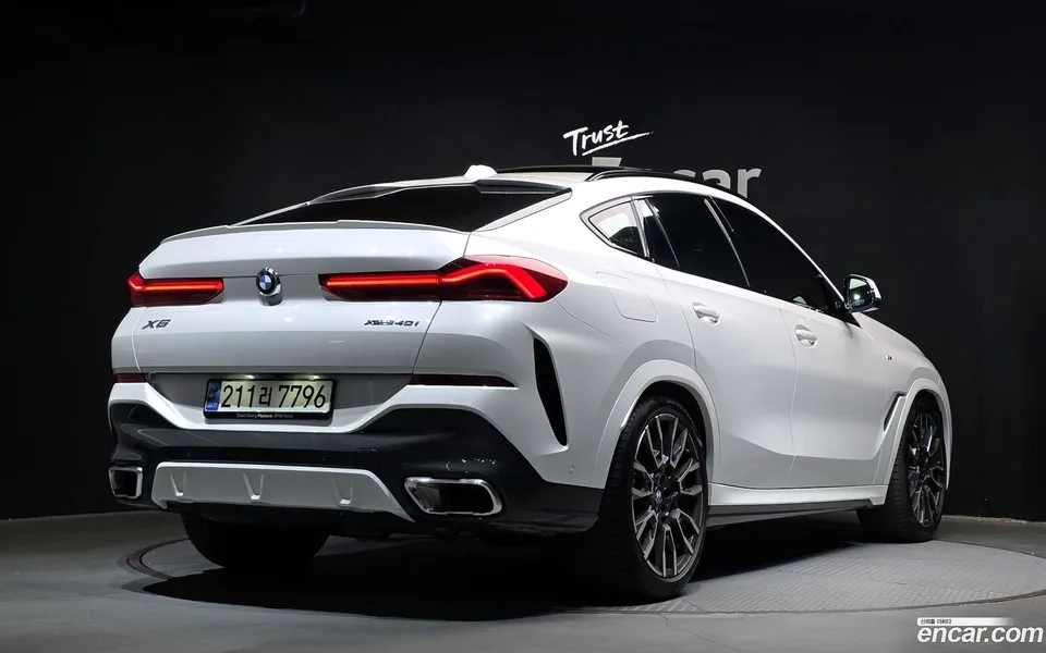 BMW X6 xDrive40i M 2025 — миниатюра 2