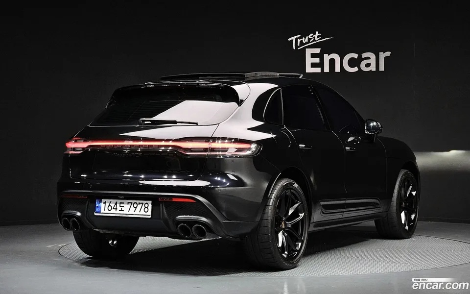 Porsche Macan 2.9 GTS 2023 — миниатюра 2