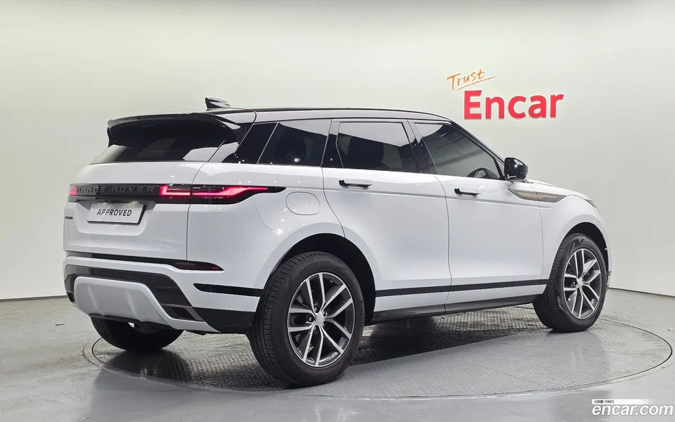 Land Rover Range Rover Evoque P250 SE 2025 — миниатюра 2