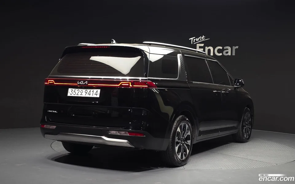 Kia Carnival 9 2023 — миниатюра 2
