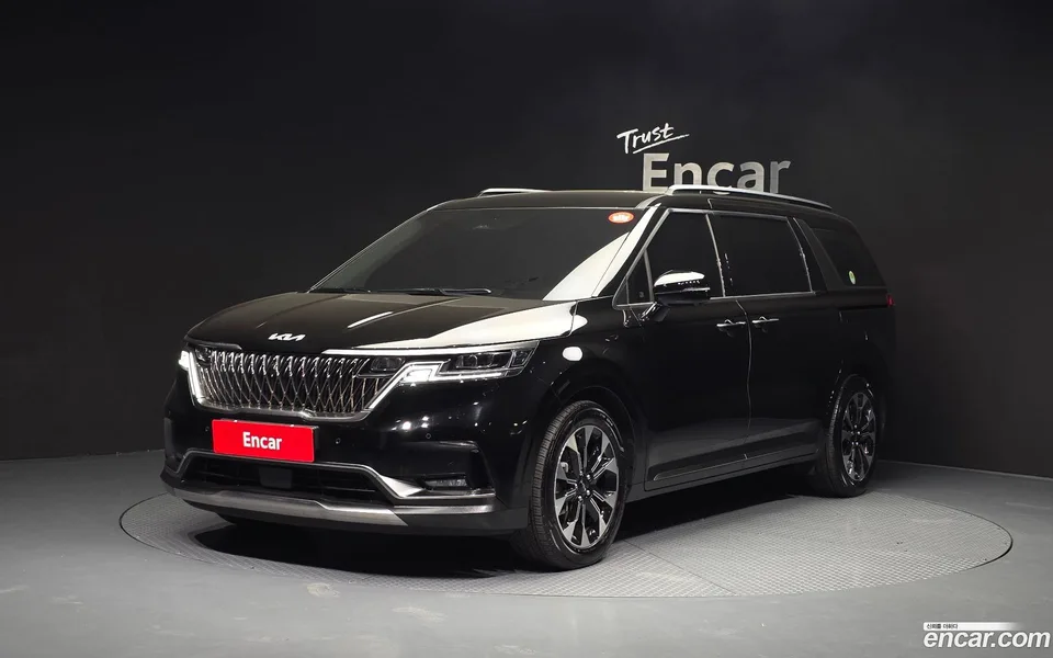 Kia Carnival 9 2023 — фото 1, купить с доставкой в Москву