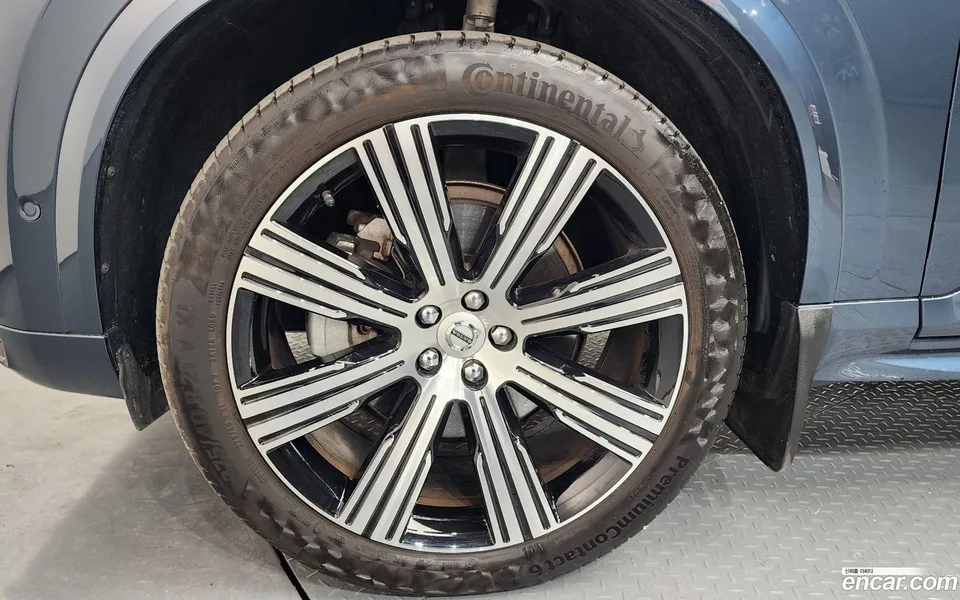 Volvo XC90 B6 2022 — миниатюра 5