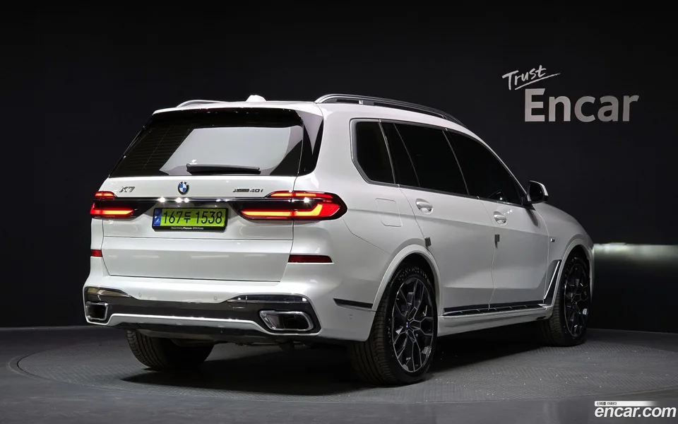BMW X7 xDrive 40i M 6 2025 — миниатюра 2