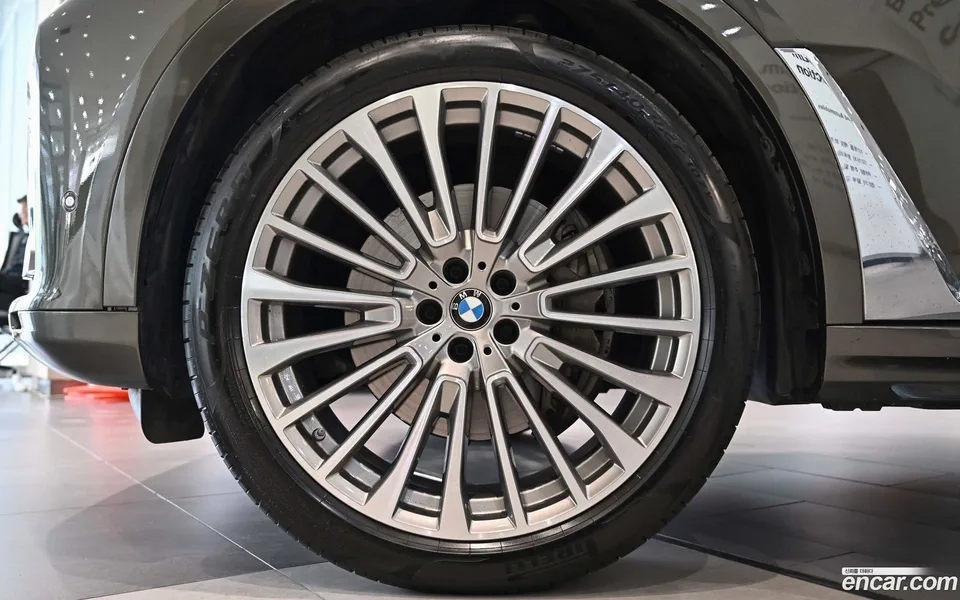 BMW X7 xDrive 40d 6 2022 — миниатюра 5